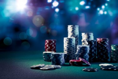 Gaple Online live dealer managing a table on bet99 slot